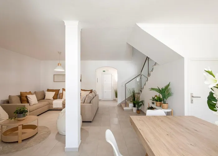 Konukevi The Concierge - Casa Ie 3*